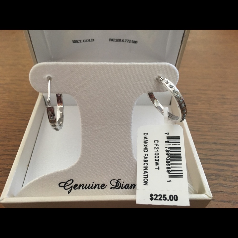 earrings - Picture 7 of 7
